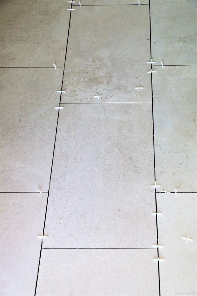 地砖空鼓严重怎么办(地砖空鼓是什么原因造成的) 地砖空鼓严重怎么办(地砖空鼓是什么原因造成的)